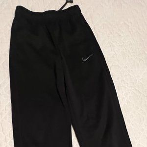Black Nike boys sweatpants
